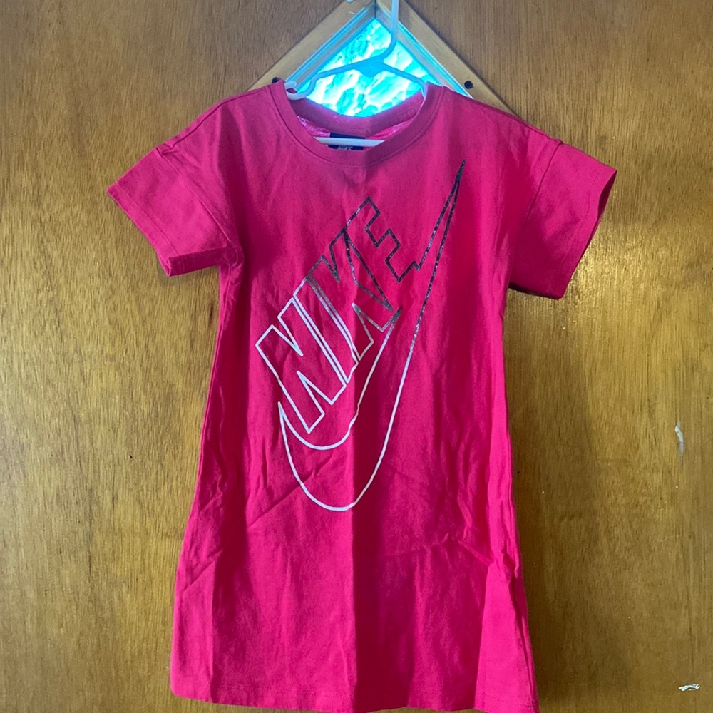 NIKE PINK GIRLS DRESS & 2Piece  CHILDREN PLACE BUTTERFLY SHIRT & SQUIRT.